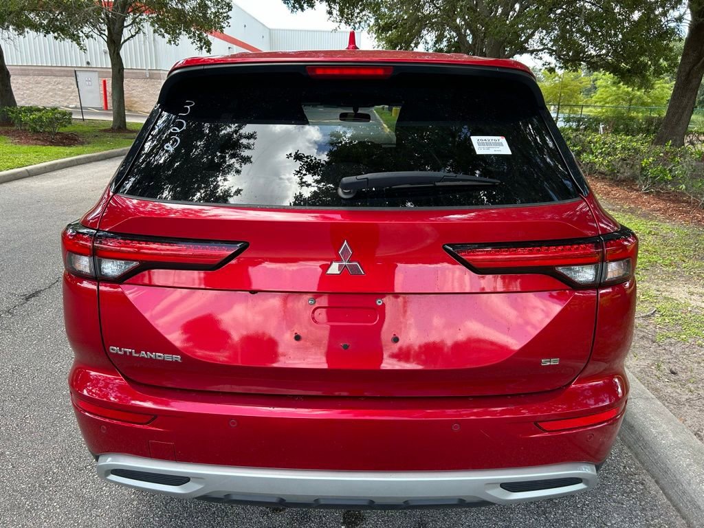 Used 2024 Mitsubishi Outlander SE FWD image 5