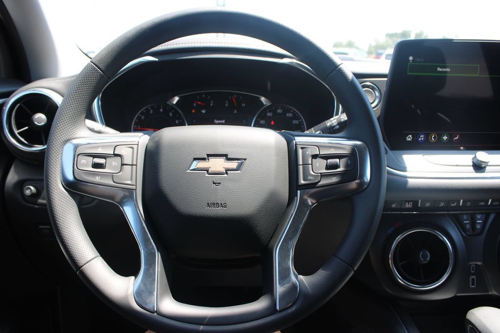 New 2026 Chevrolet Blazer LT w/ Convenience Package FWD image 36