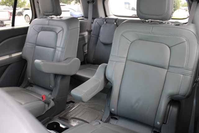 Used 2020 Lincoln Aviator Reserve w/ Elements Package Plus AWD/4WD image 21