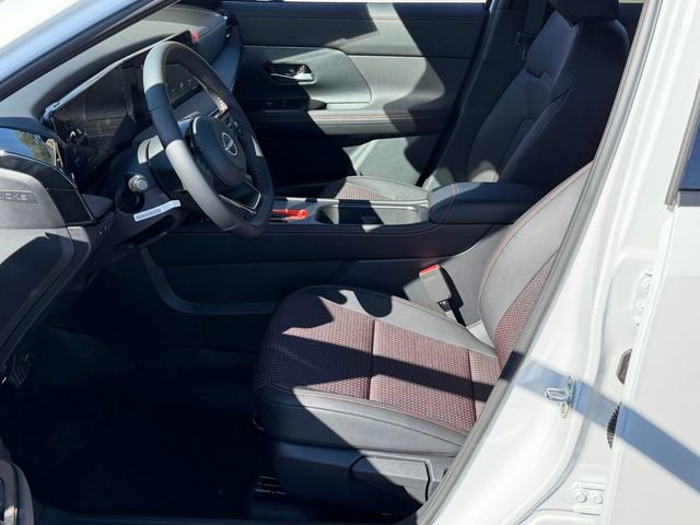 New 2026 Nissan Kicks SR FWD image 20