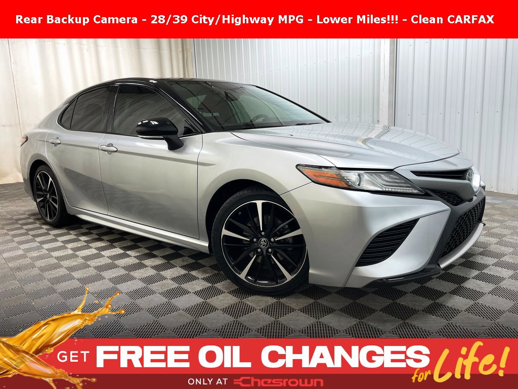 Used 2019 Toyota Camry XSE image 1