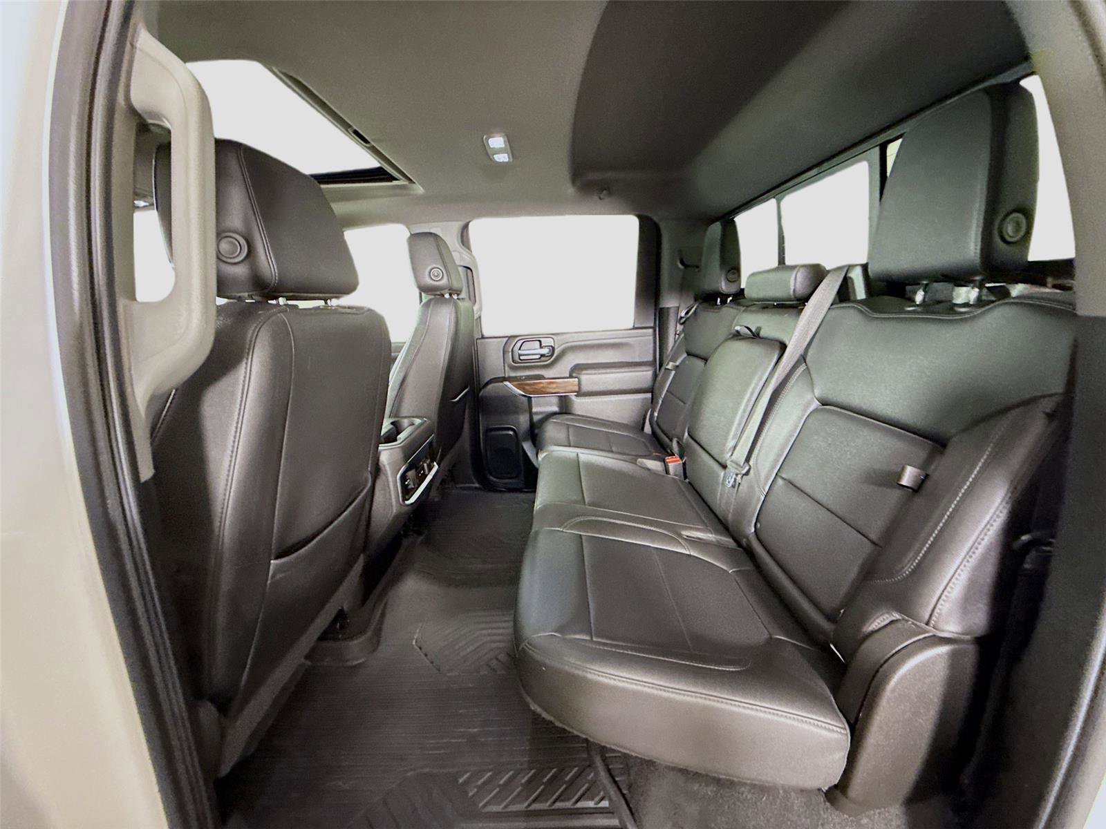 Used 2022 GMC Sierra 2500 SLT w/ SLT Convenience Package image 17