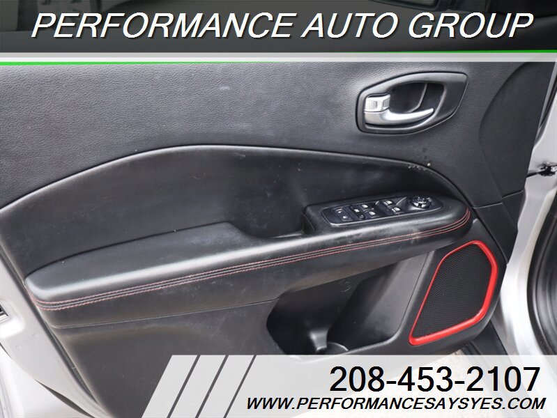 Used 2020 Jeep Compass Trailhawk image 13