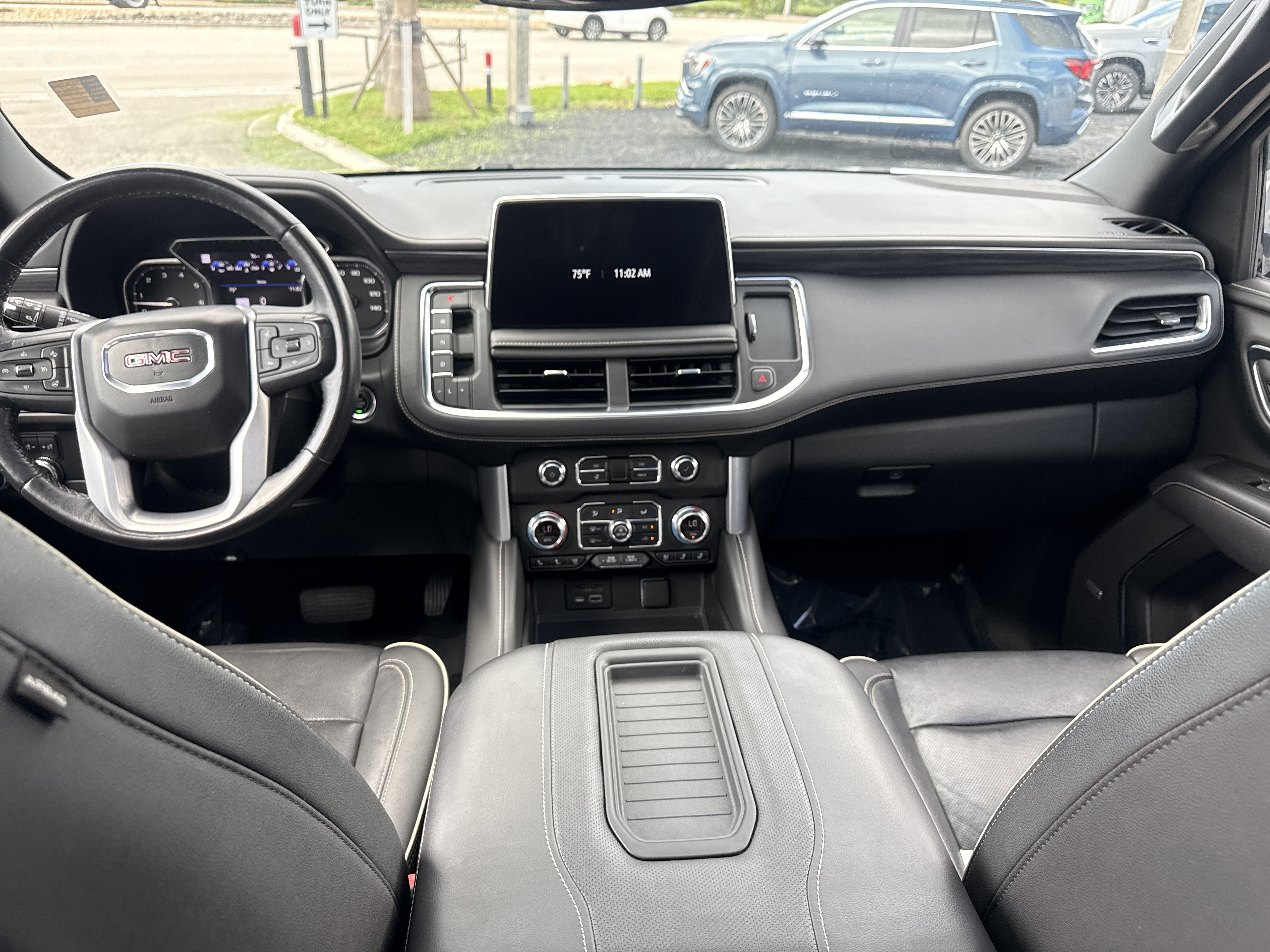 Used 2021 GMC Yukon SLT w/ SLT Premium Package RWD image 19