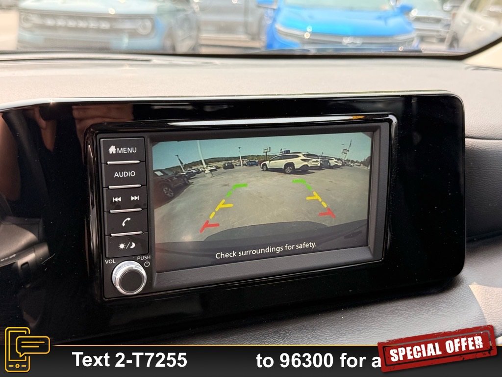 Used 2025 Nissan Kicks S image 23