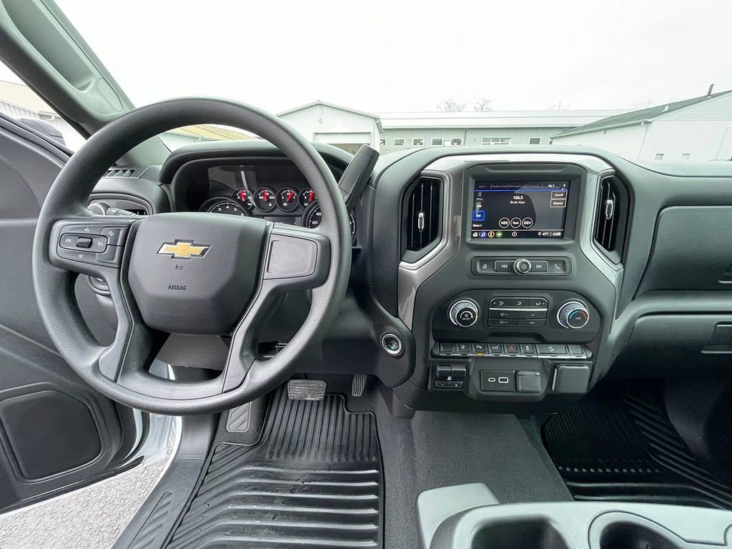 Used 2025 Chevrolet Silverado 2500 Custom w/ Custom Value Package image 35