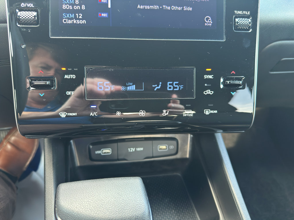 Used 2024 Hyundai Santa Cruz SEL AWD/4WD image 14
