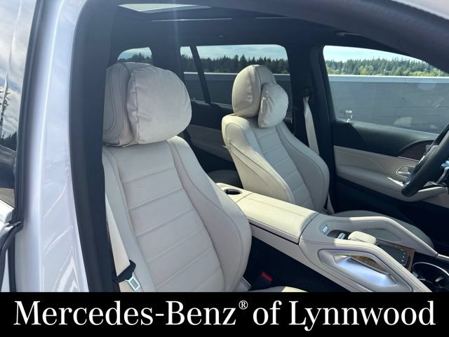New 2026 Mercedes-Benz GLS 580 4MATIC image 21