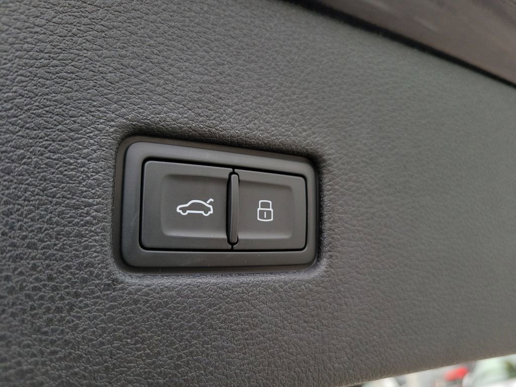 Certified 2024 Audi RS Q8 AWD/4WD image 29