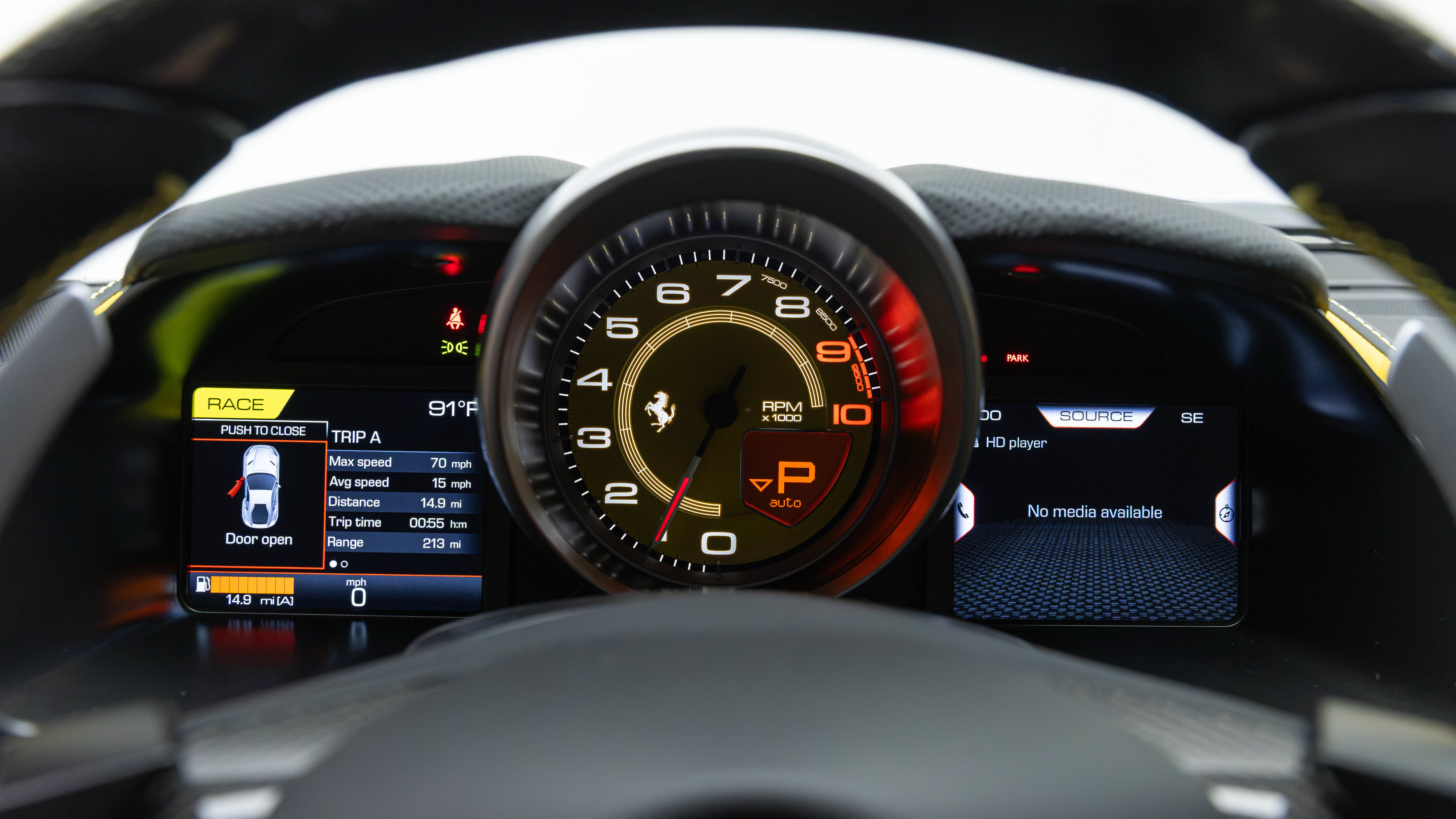 Used 2020 Ferrari 812 Superfast RWD image 26