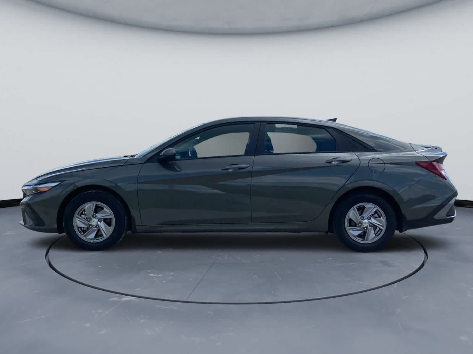 Used 2026 Hyundai Elantra SE FWD image 10