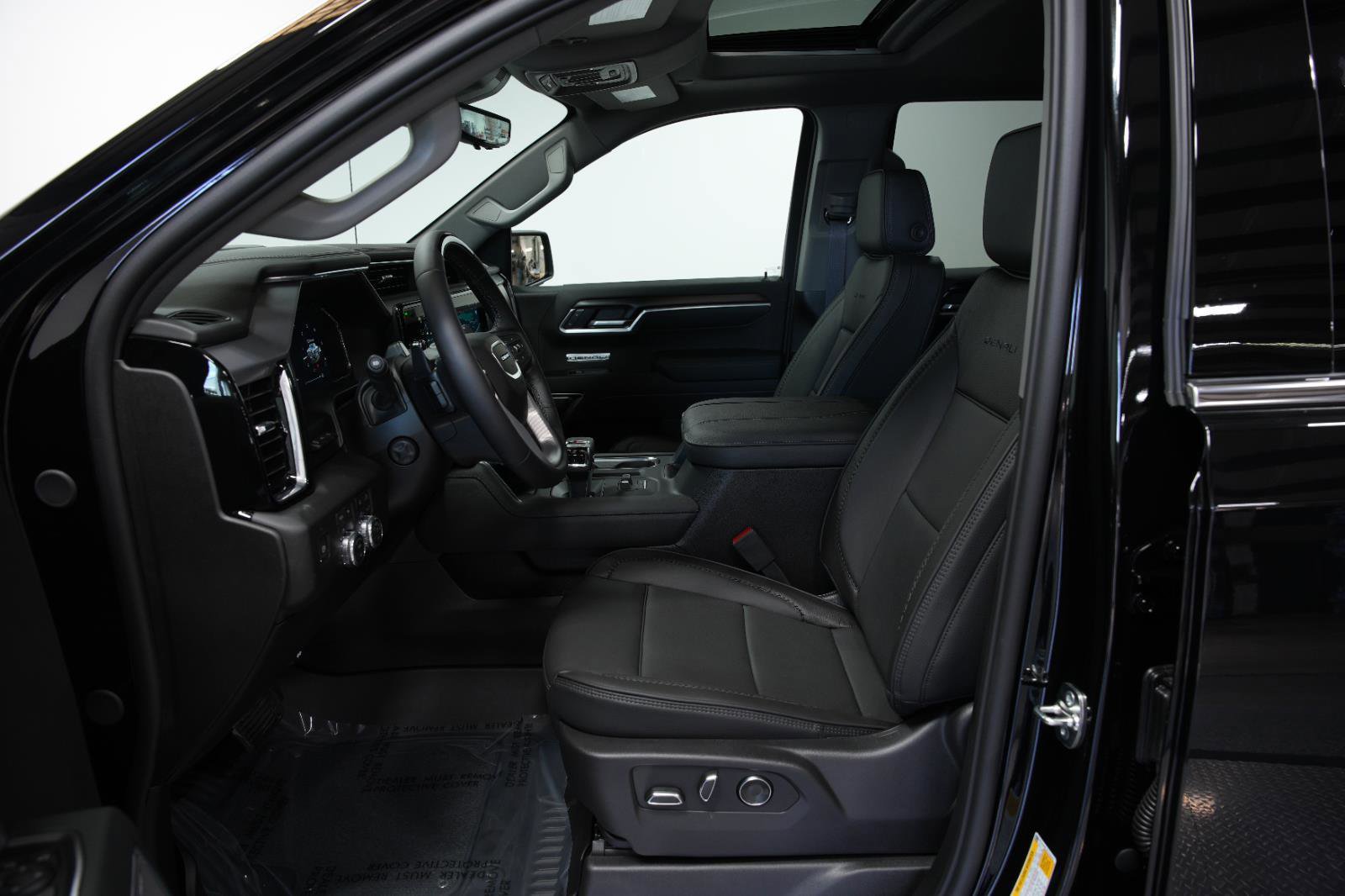 New 2026 GMC Sierra 1500 Denali AWD/4WD image 28