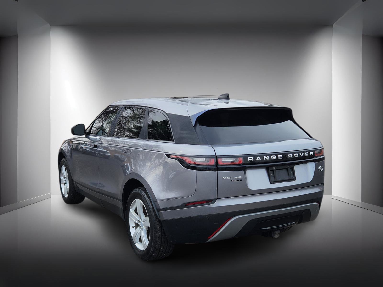Used 2020 Land Rover Range Rover Velar S image 3
