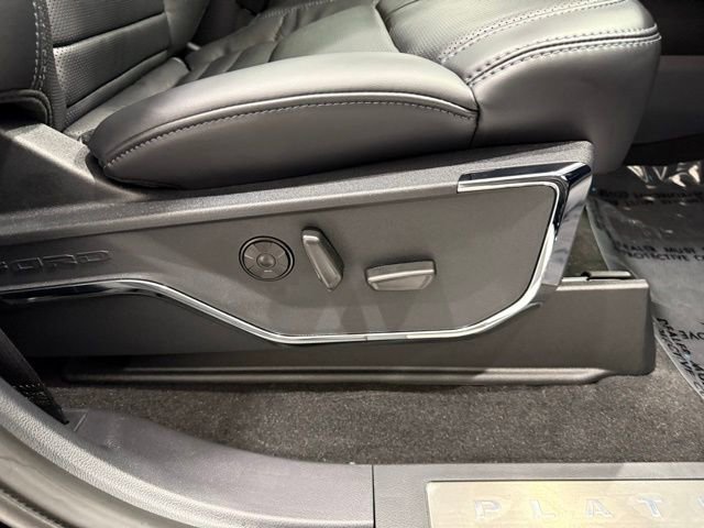 Used 2026 Ford F450 Platinum w/ FX4 Off-Road Package image 22