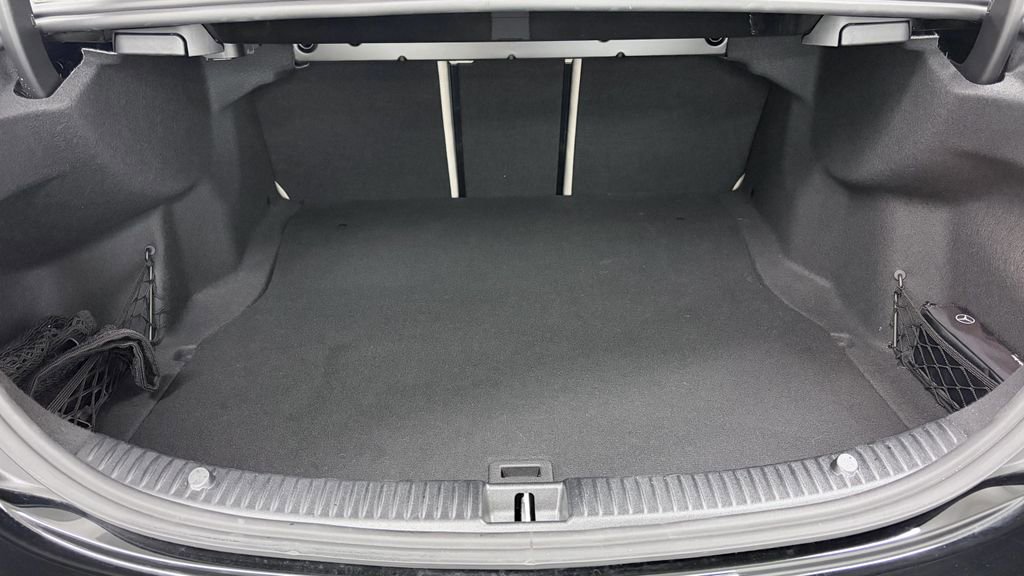 Used 2020 Mercedes-Benz C 300 4MATIC Sedan image 24
