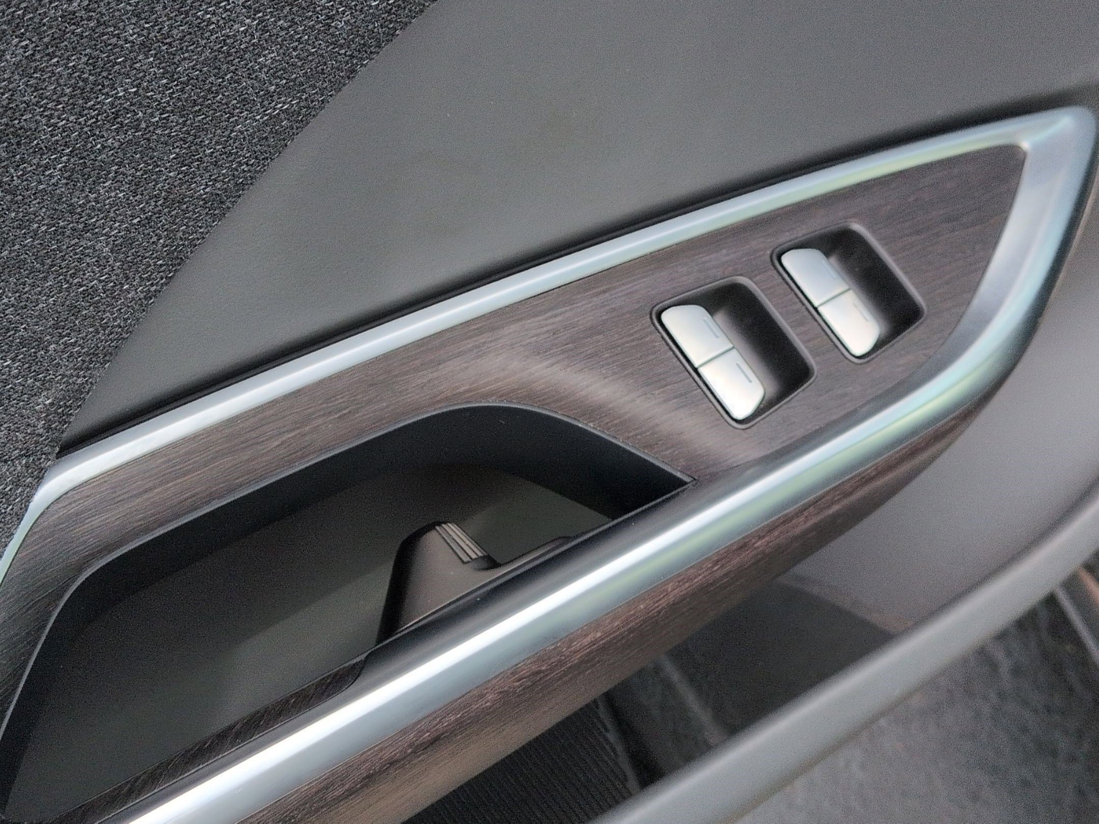 Used 2024 Lucid Air Touring image 15