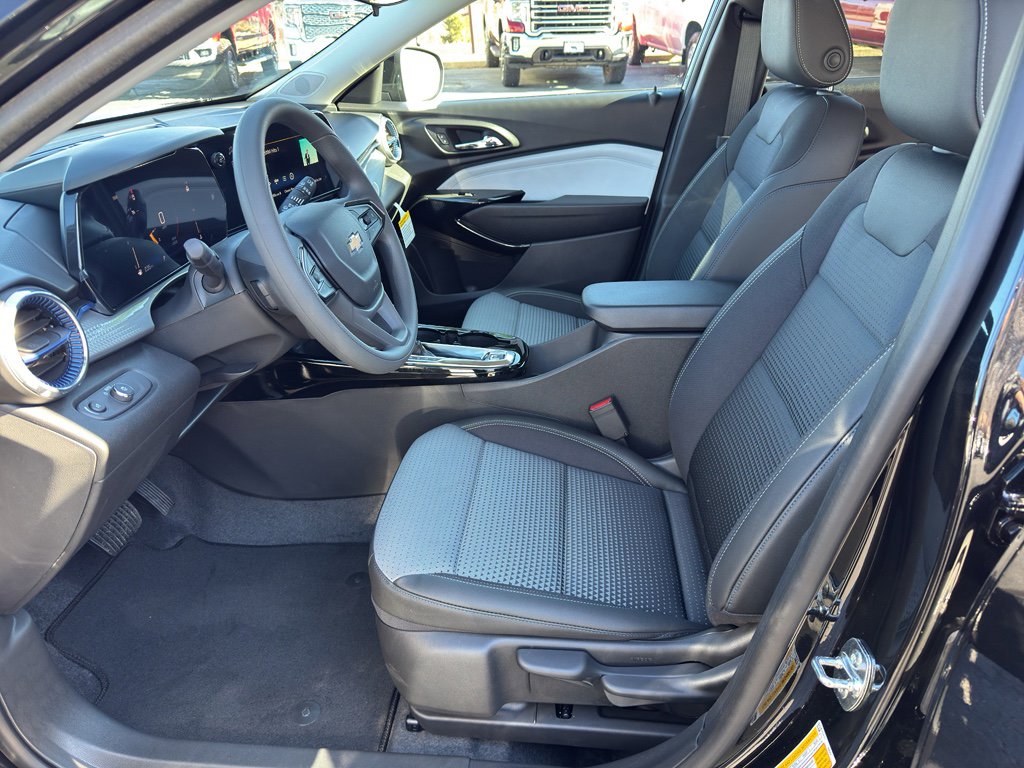 New 2026 Chevrolet Trax LT image 18