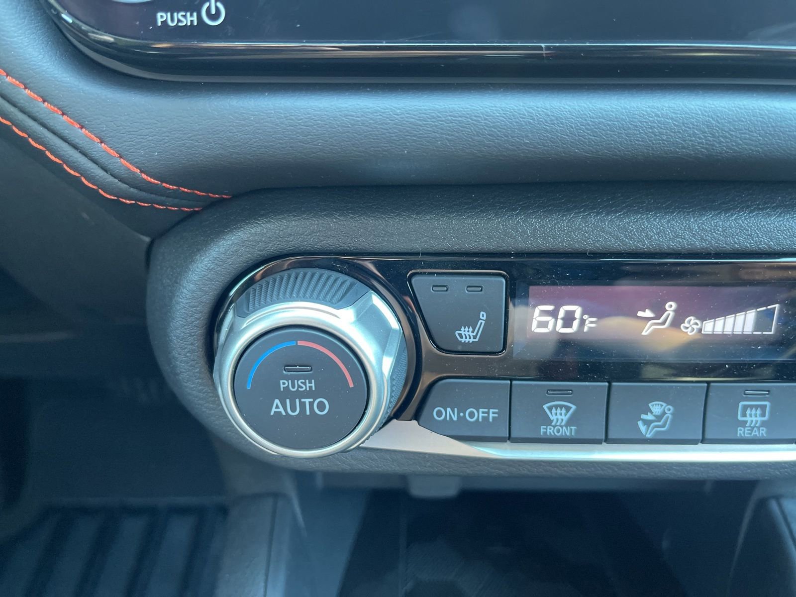 New 2025 Nissan Versa SR image 24