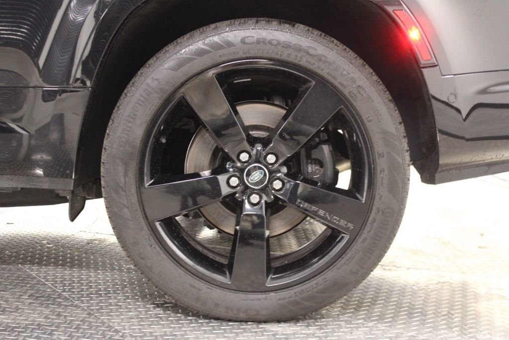 Certified 2024 Land Rover Defender 130 V8 image 14