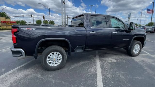 Used 2024 Chevrolet Silverado 2500 LTZ AWD/4WD image 2