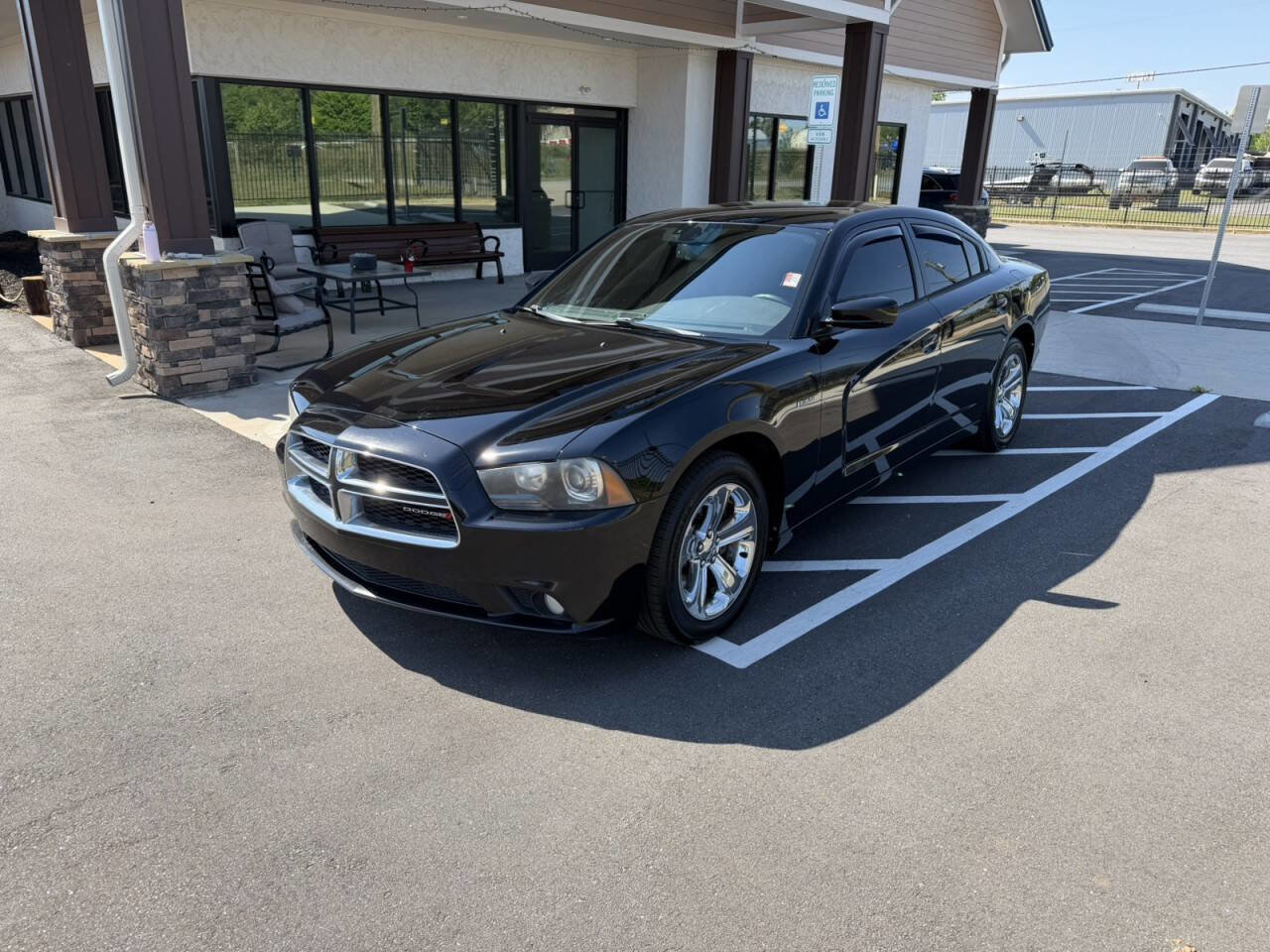 Used 2014 Dodge Charger R/T RWD image 2