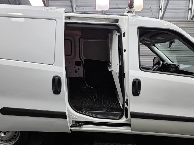 Used 2021 RAM ProMaster City Tradesman FWD image 12