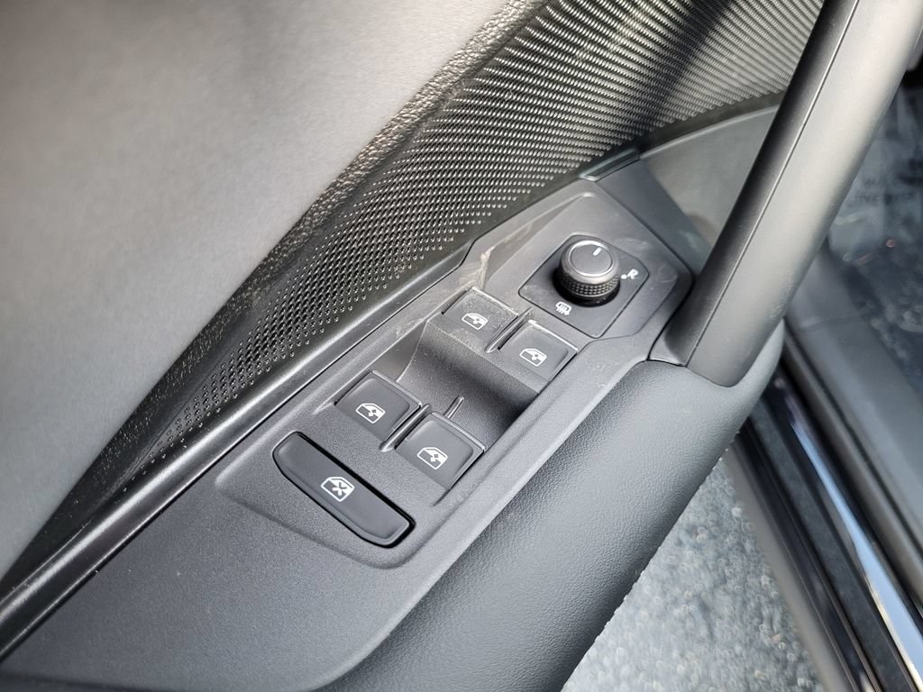 New 2026 Volkswagen Tiguan SE AWD/4WD image 26