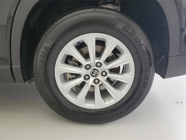 Used 2025 Toyota Grand Highlander FWD image 12