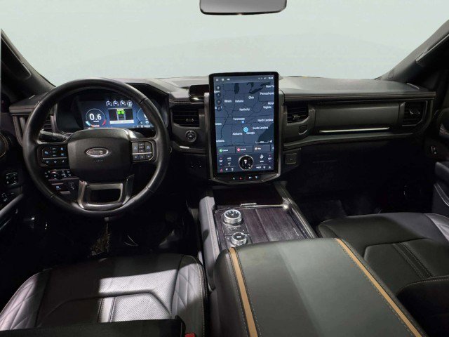 Used 2023 Ford Expedition Platinum image 43