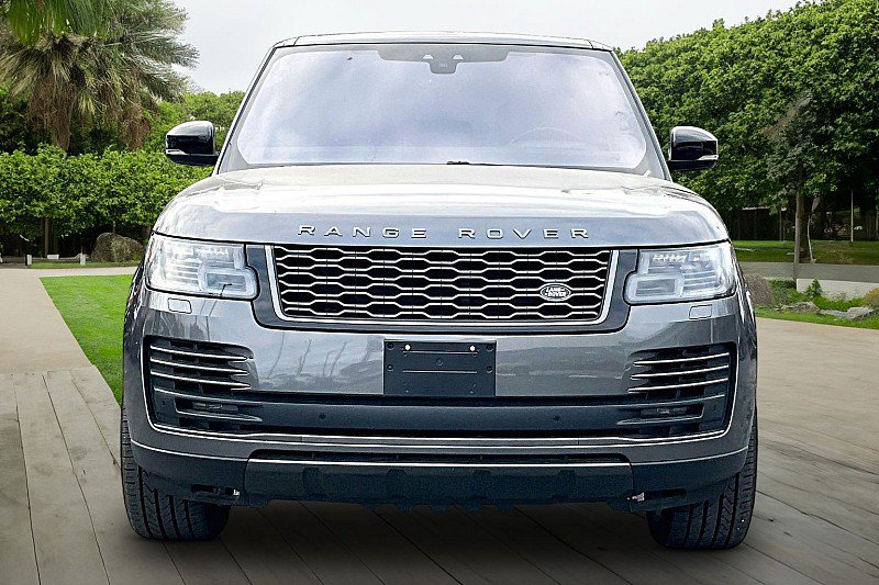 Used 2018 Land Rover Range Rover image 3