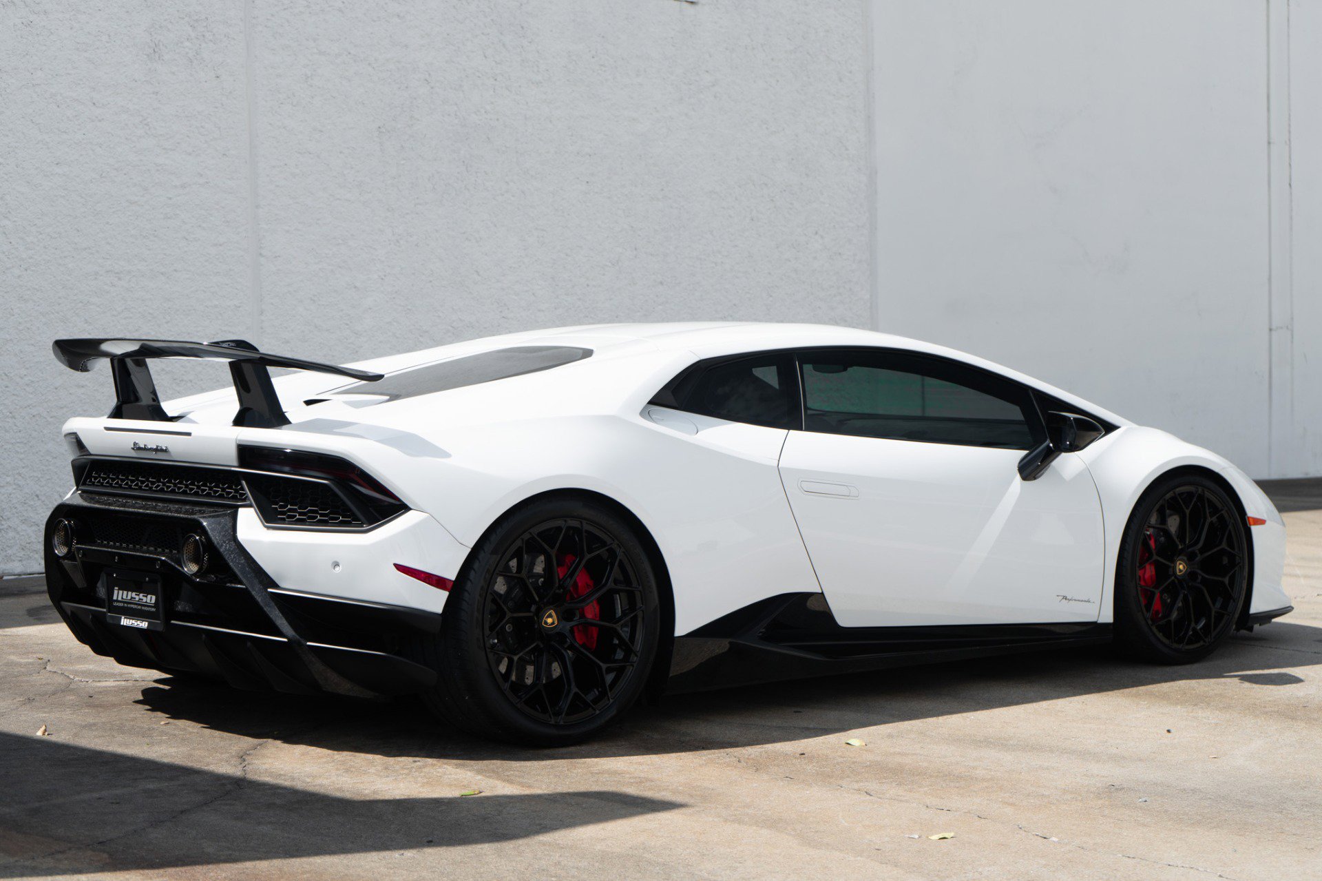 Used 2018 Lamborghini Huracan Performante image 4