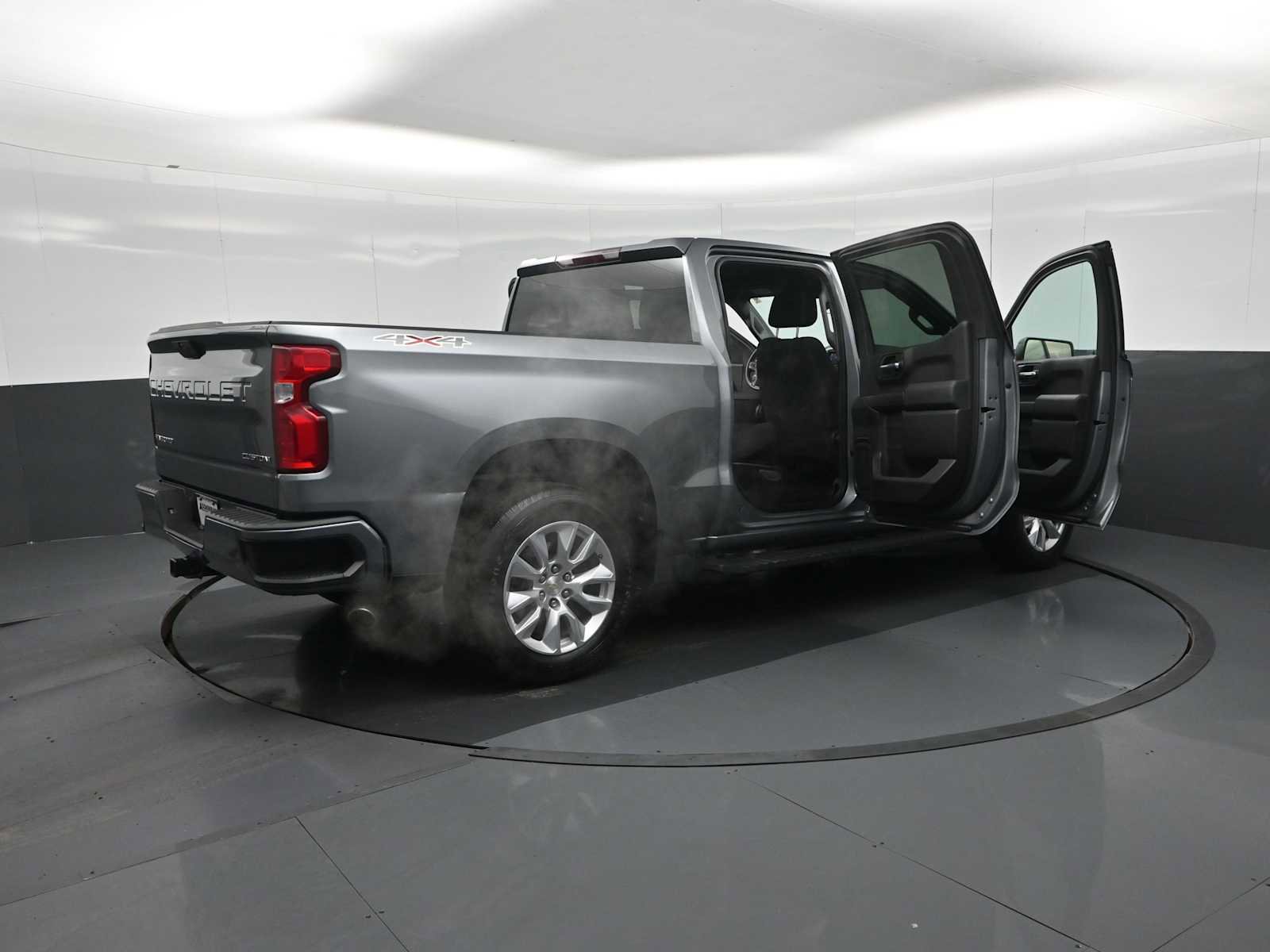 Used 2020 Chevrolet Silverado 1500 Custom w/ Custom Value Package image 31