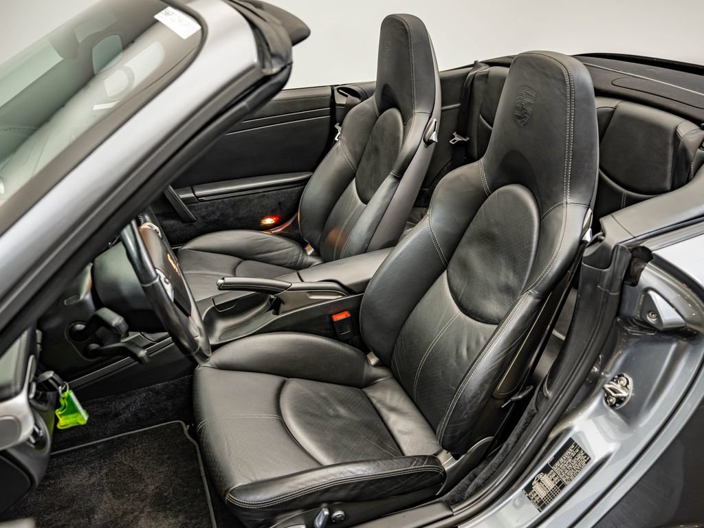 Used 2005 Porsche 911 Carrera S RWD image 39