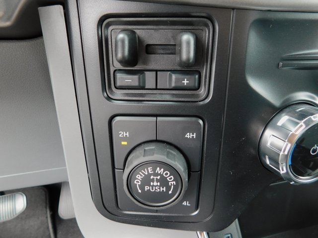 New 2024 Ford F150 XLT w/ Equipment Group 302A MID image 57