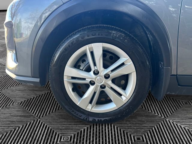 Certified 2025 Nissan Kicks Play S image 14