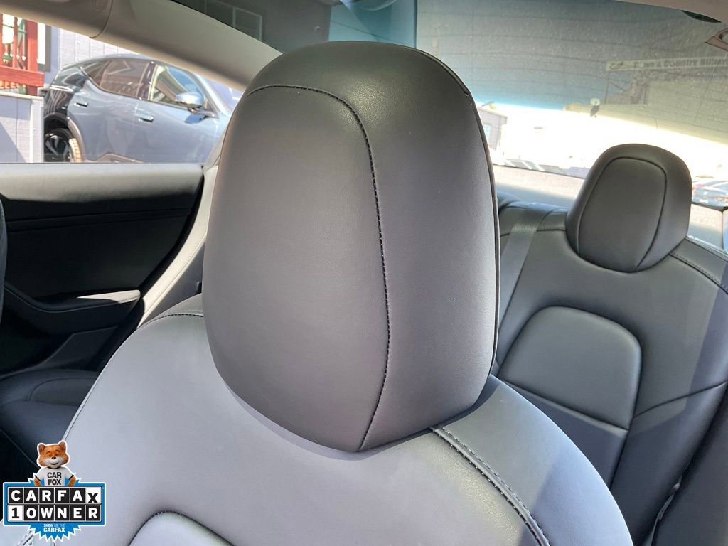 Used 2023 Tesla Model 3 Standard Range image 18