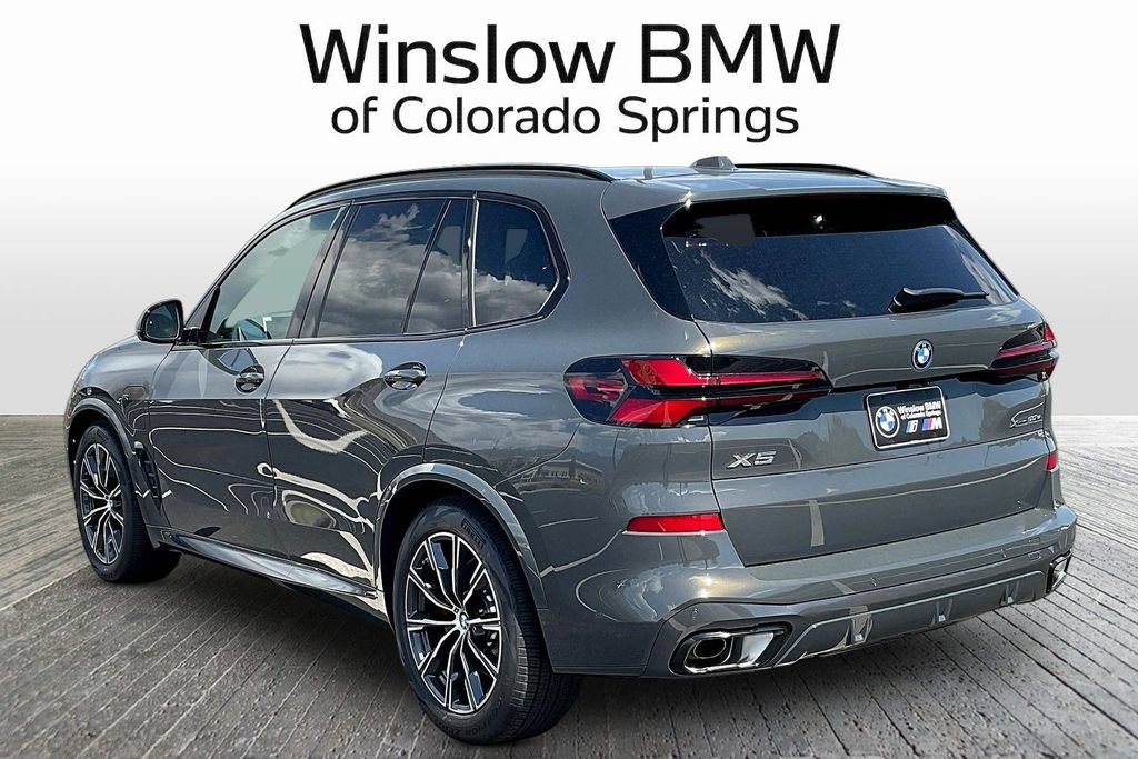 New 2026 BMW X5 xDrive50e w/ M Sport Package AWD/4WD image 4