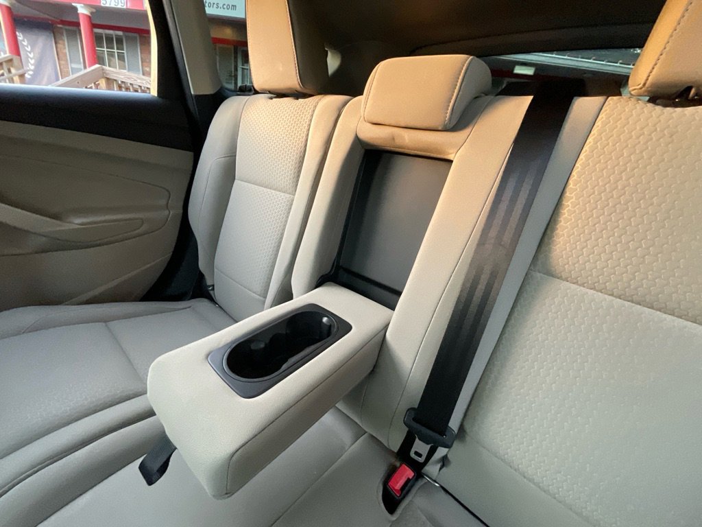 Used 2019 Ford Escape SE image 33