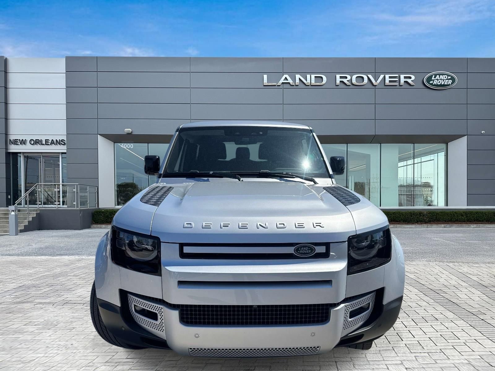 Used 2024 Land Rover Defender 90 S AWD/4WD image 4