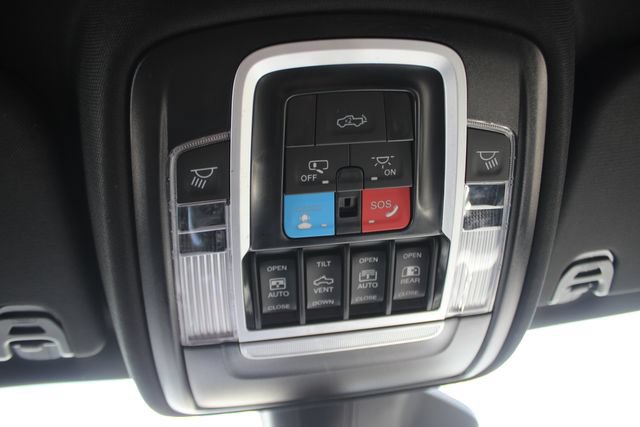 Used 2025 RAM 1500 Laramie w/ Night Edition AWD/4WD image 11