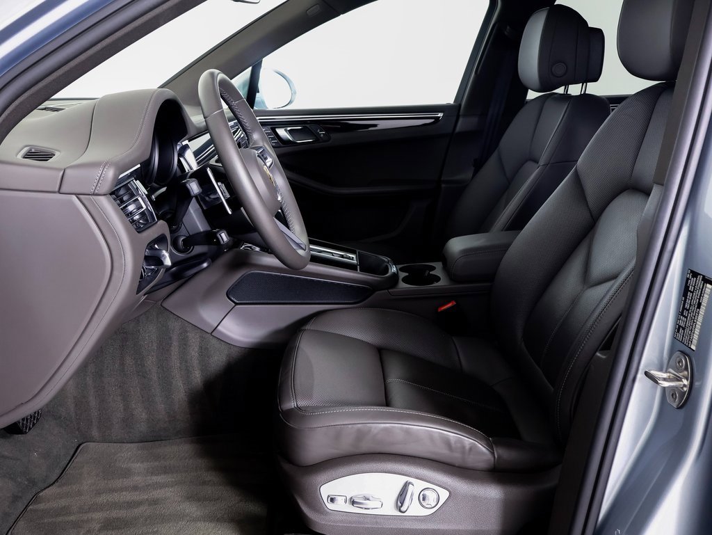 Certified 2023 Porsche Macan S w/ Premium Package Plus image 5