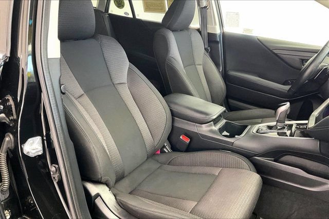 Used 2021 Subaru Outback Premium AWD/4WD image 6
