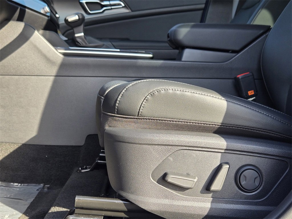 New 2026 Kia Sportage SX image 17