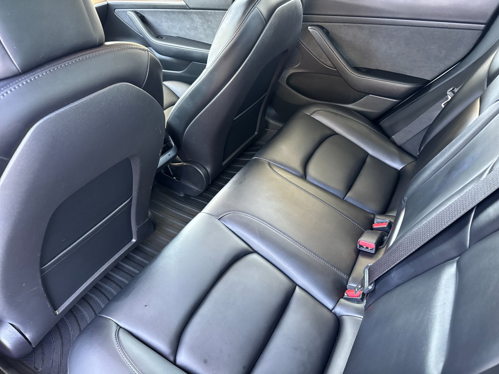 Used 2022 Tesla Model 3 Long Range AWD/4WD image 12