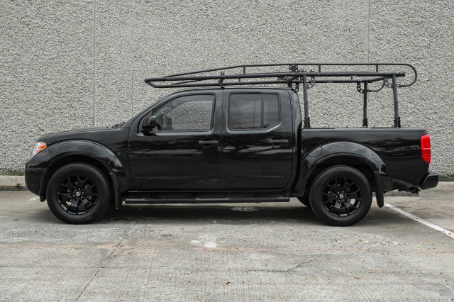 Used 2021 Nissan Frontier SV w/ Midnight Edition Floor Mats image 15