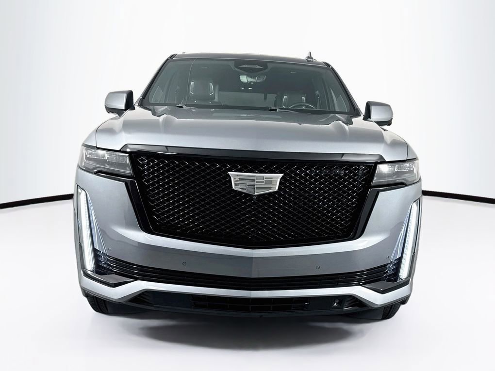 Used 2022 Cadillac Escalade Sport Platinum AWD/4WD image 2