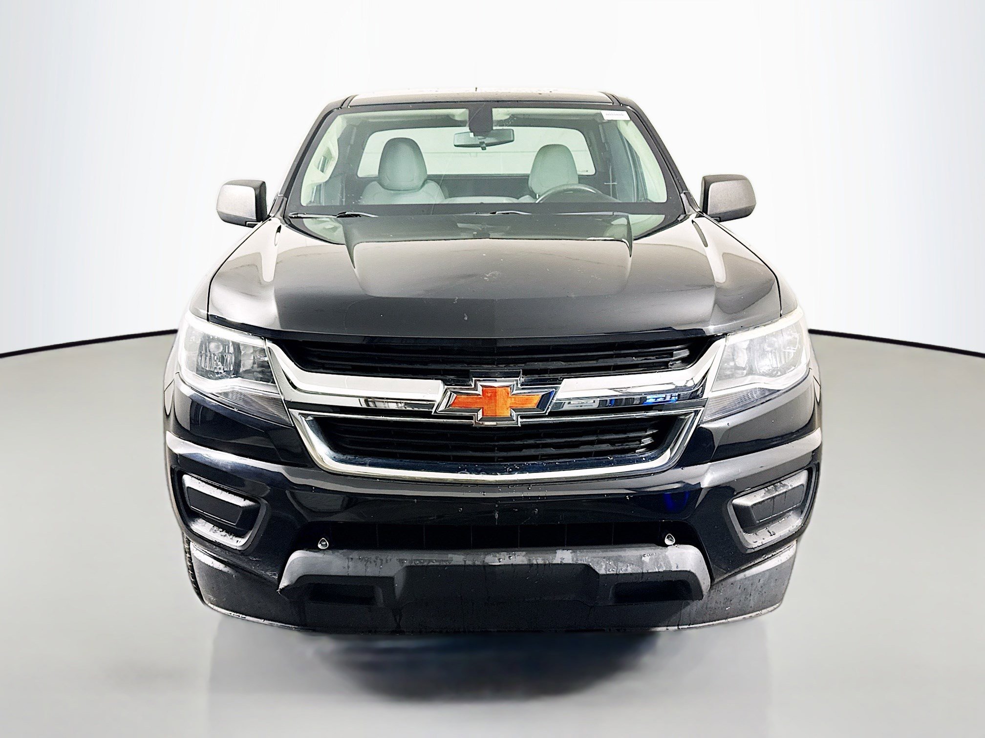 Used 2018 Chevrolet Colorado W/T image 2