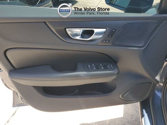 Used 2023 Volvo S60 B5 Ultimate w/ Protection Package Premier FWD image 11