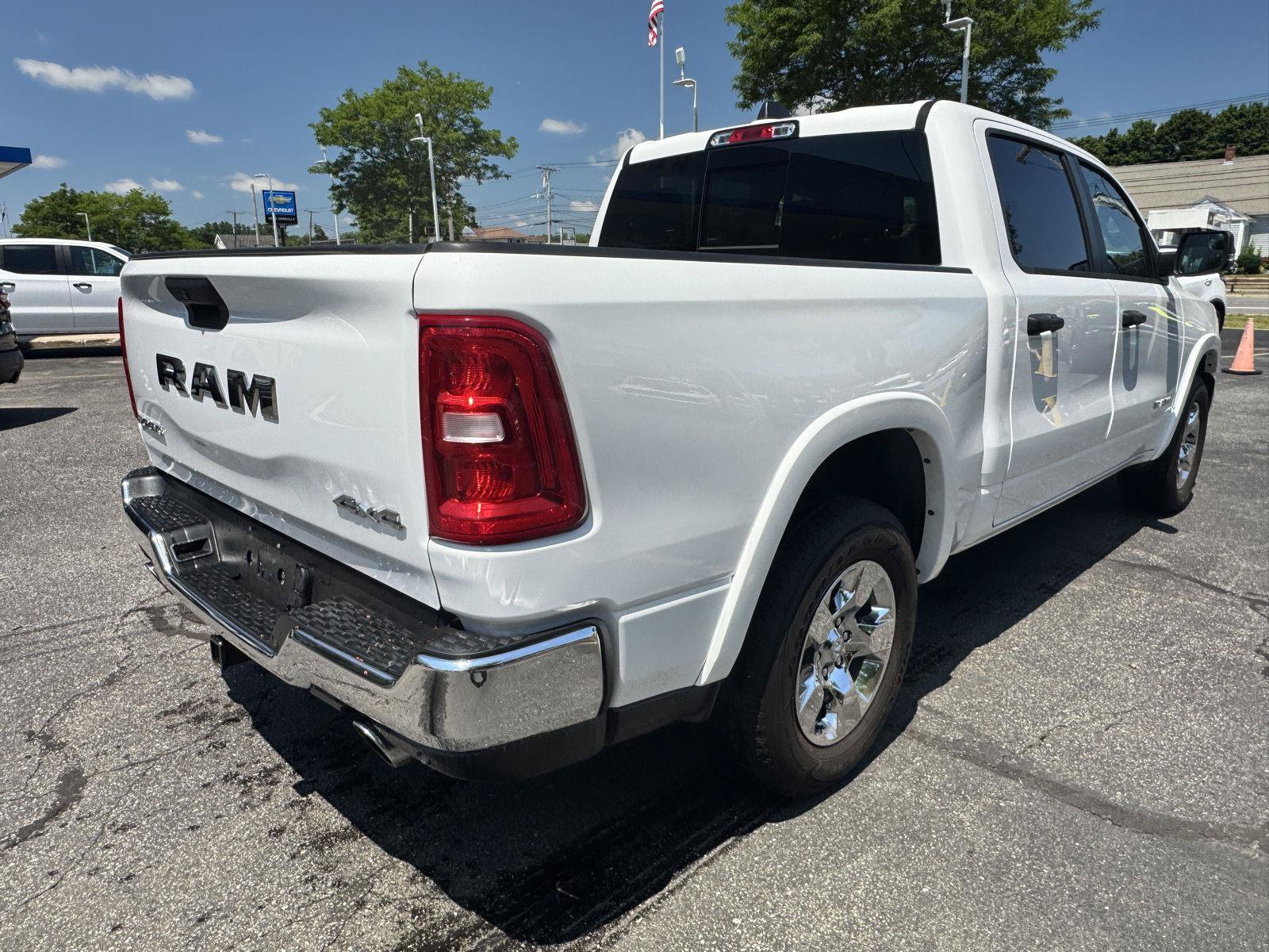 Used 2025 RAM 1500 Big Horn AWD/4WD image 7