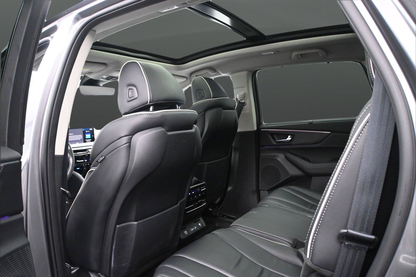 Certified 2023 Acura MDX w/ Advance Package AWD/4WD image 10